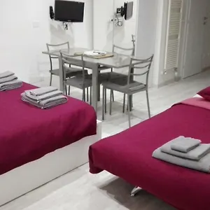 Monolocale Centro Storico Via Piella Bologna